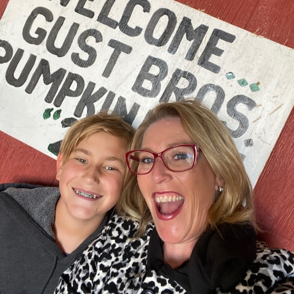 Meet your Posher, Stacey - Picture 5 of 7